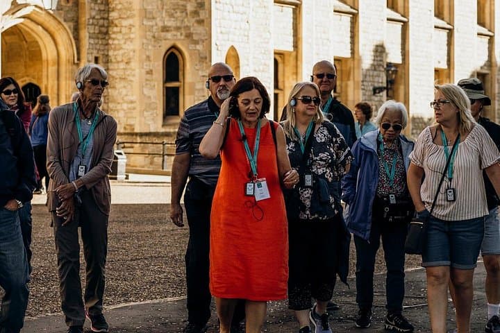 Early Access Tower of London, Crown Jewels & Thames River Cruise