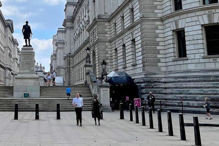 Espionage in London Private Tour with Churchill War Rooms Secrets