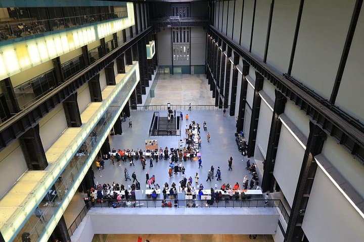 London Tate Modern Art Gallery Private Tour for Kids & Families