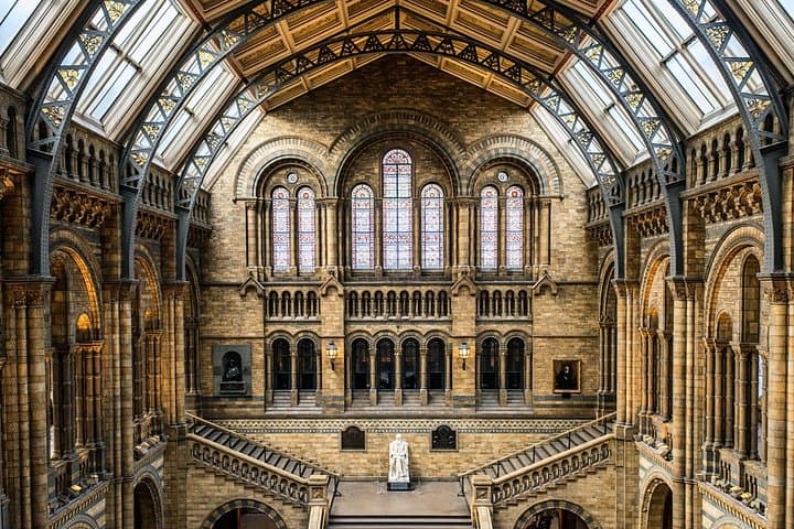 Kid-friendly London Natural History Museum Private Guided Tour