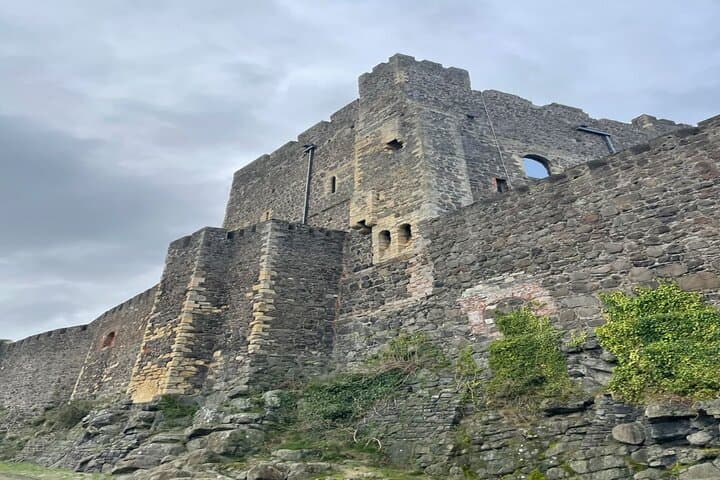 Giant's Causeway Tour with Game of Thrones Sites from Belfast