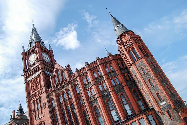 Liverpool Private Custom Walking Tour with a Local Guide