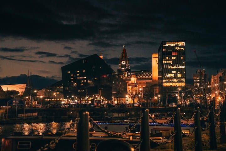 Liverpool Private Custom Walking Tour with a Local Guide