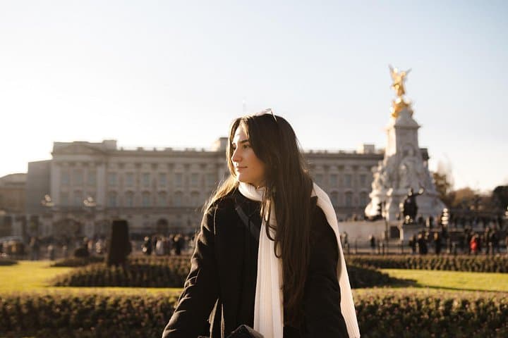 London : Private Photoshoot Outside Buckingham Palace