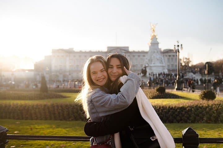London : Private Photoshoot Outside Buckingham Palace