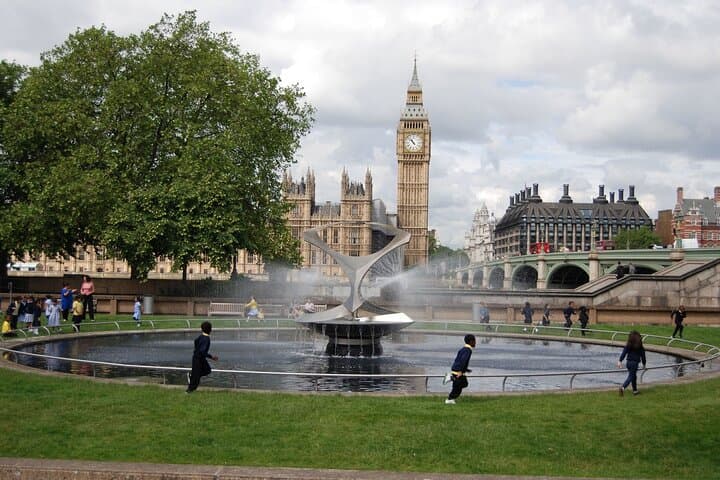 Half Day Tour of London with St Paul's Cathedral Entry
