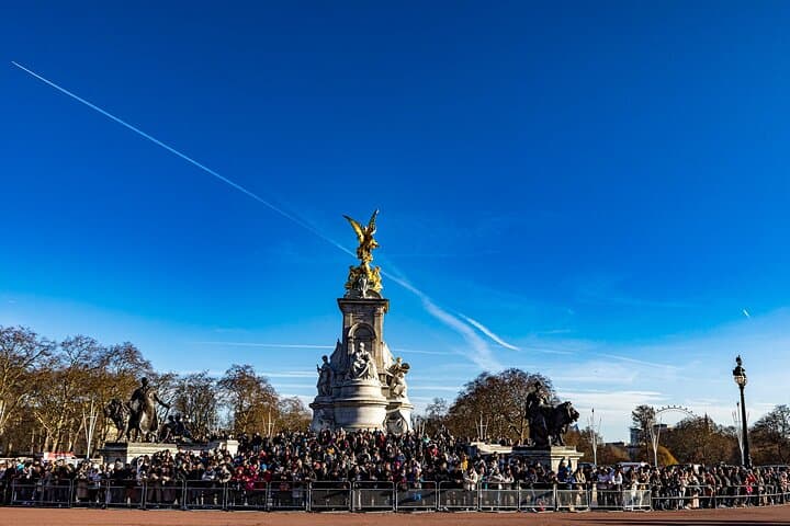 Half Day Tour of London with St Paul's Cathedral Entry