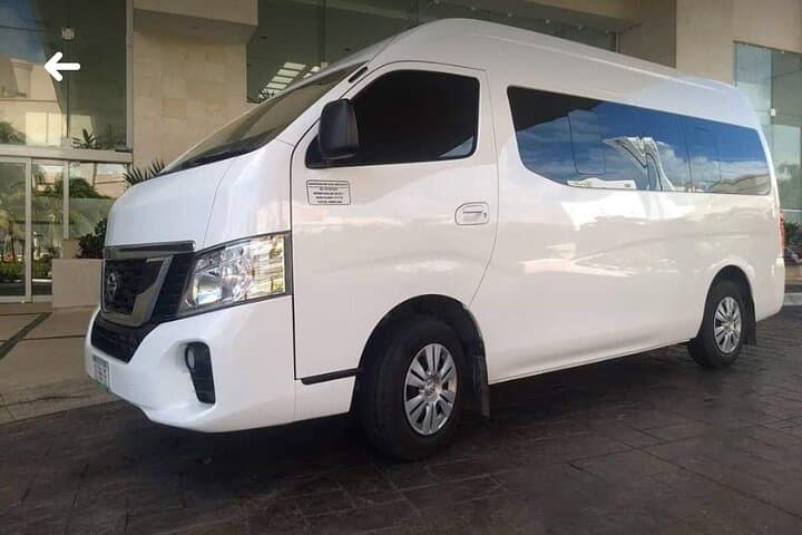 Private Transfer from Portland Port to Bournemouth Airport (BOH)