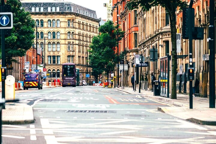 3-Hour Manchester Shopping Tour with a Stylist