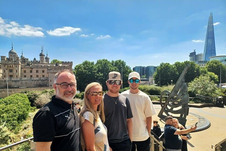 Black Cab Tour of London - Premium Sightseeing Taxi Tour