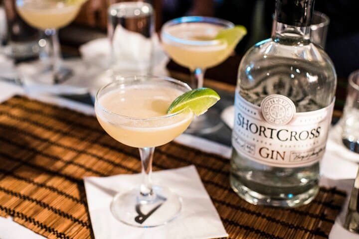 Taste & Tour: Guided Gin Tour in Belfast
