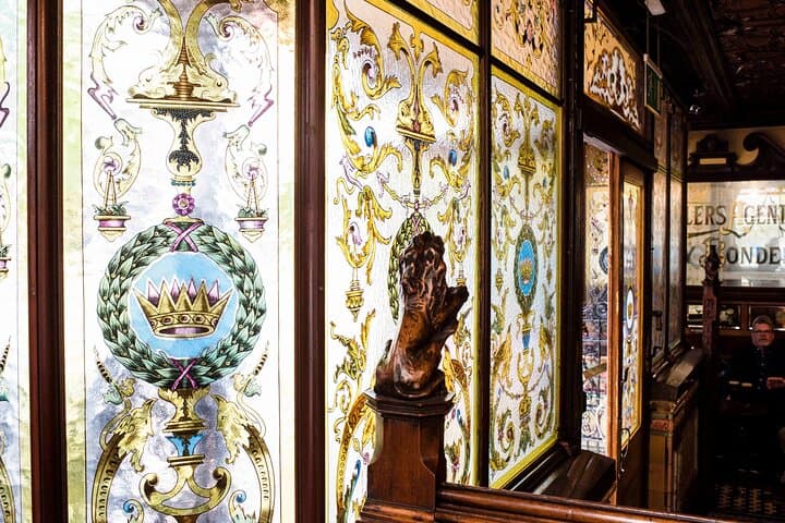 Taste & Tour: Guided Gin Tour in Belfast