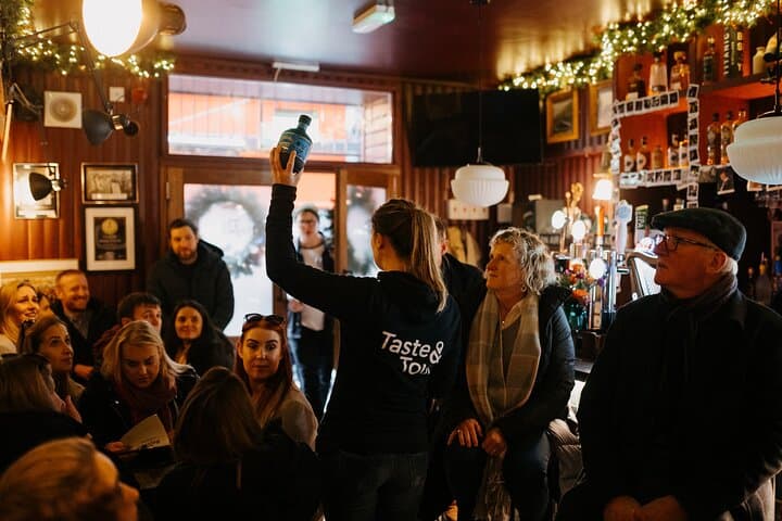Taste & Tour: Guided Gin Tour in Belfast