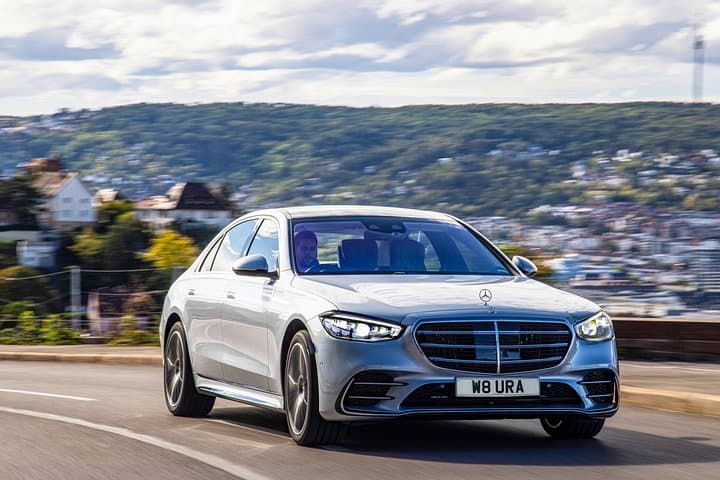 London Heathrow Airport (LHR) to Nottinghamshire Luxury Airport Taxi Transfers