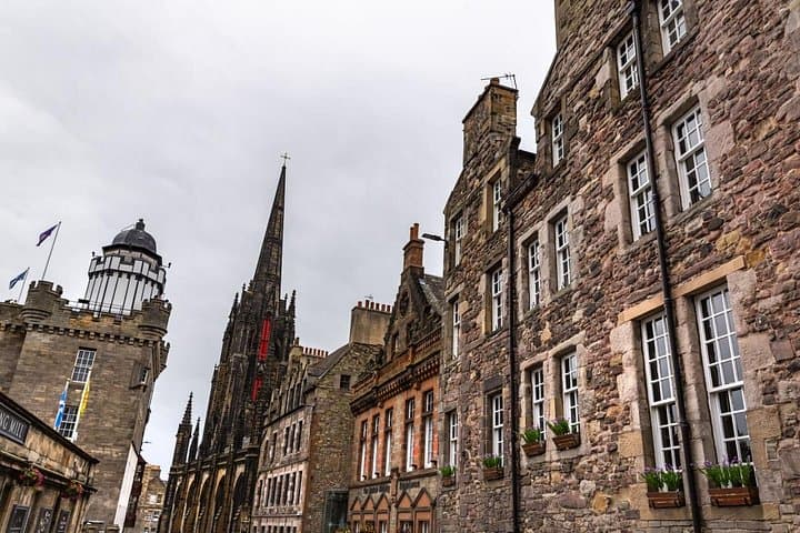Private Edinburgh Walking Tour: Literary Legends
