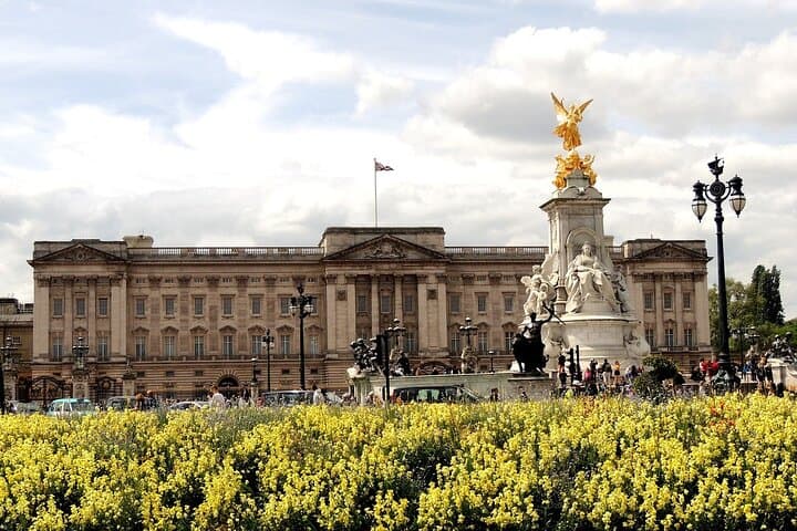 Full Day London Private Tour with Admission to Iconic Landmarks