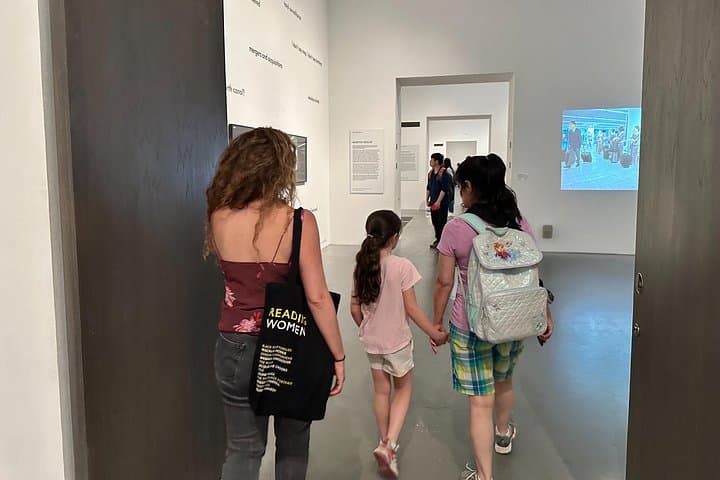 Tate Modern Art Gallery Private Guided Tour for Kids & Families in London