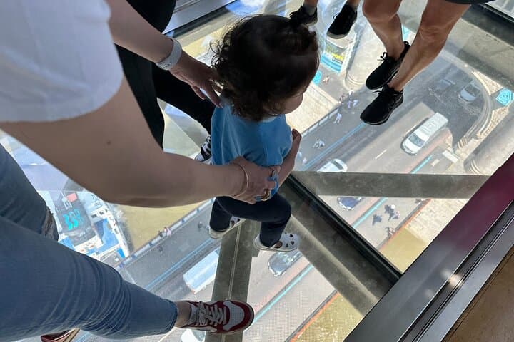 Tower of London & Tower Bridge Private Tour for Kids and Families