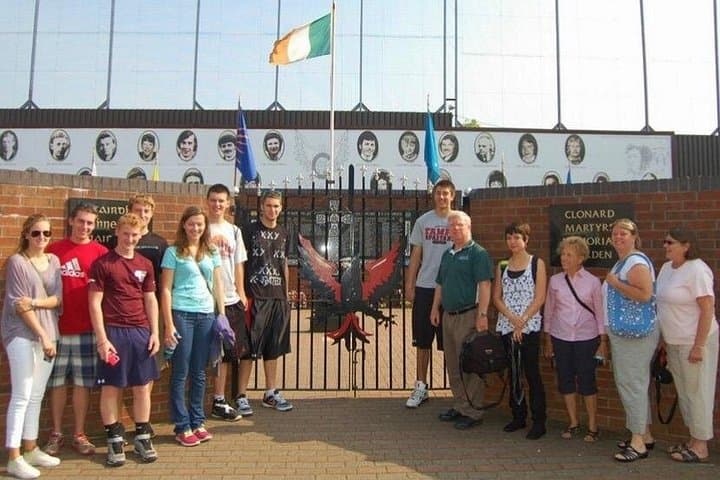 The Troubles Belfast Cab Tours: 2-hour Famous Black Taxi Tour