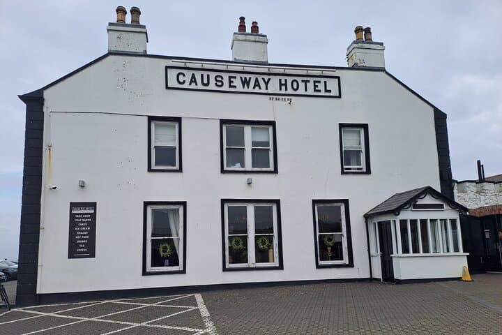 CAUSEWAY HOTEL NORTH COSTS