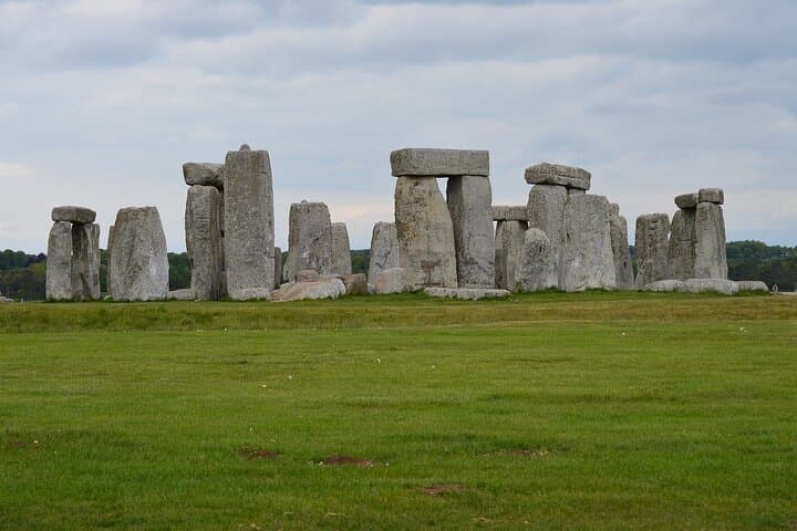Private Layover Tour in Stonehenge from Heathrow Airport