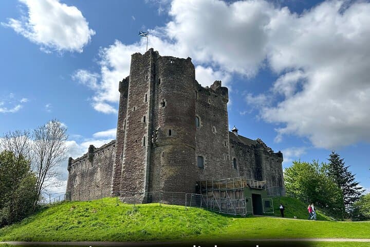 Winterfell Game of Thrones castle Scotland , Doune Castle Winterfell tours