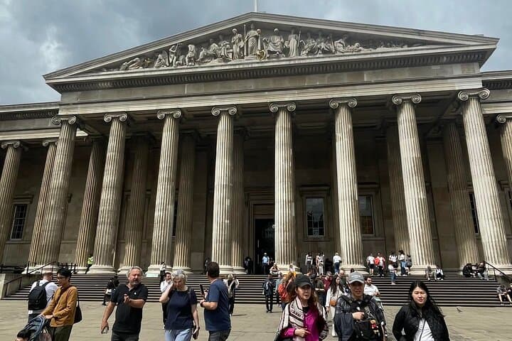 Guided tour of the British Museum in Spanish