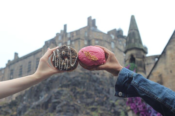 Edinburgh Sweet Treats Food Tour: Donuts, Pastries, and More