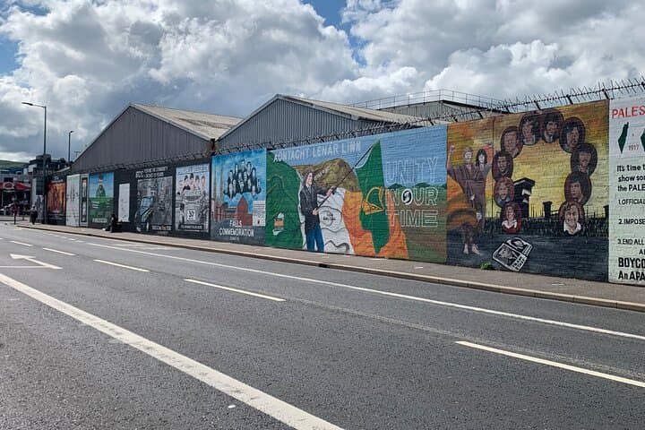 Belfast city and Mural 4 hour tour