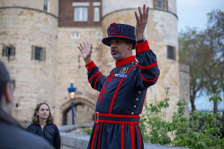 Tower of London After Hours Tour with Beefeater & Keys Ceremony