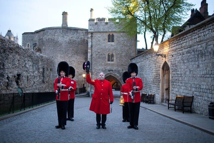 Tower of London After Hours Tour with Beefeater & Keys Ceremony