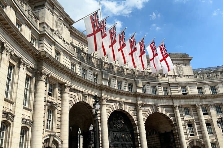 Royal London Private Walking Tour for Kids and Families