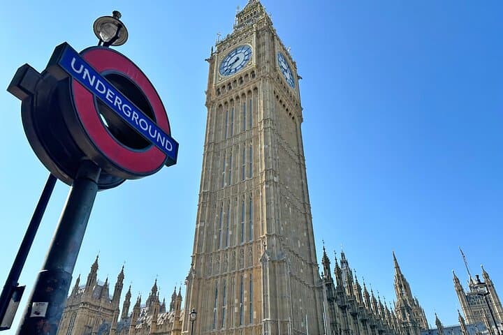 Royal London Private Walking Tour for Kids and Families