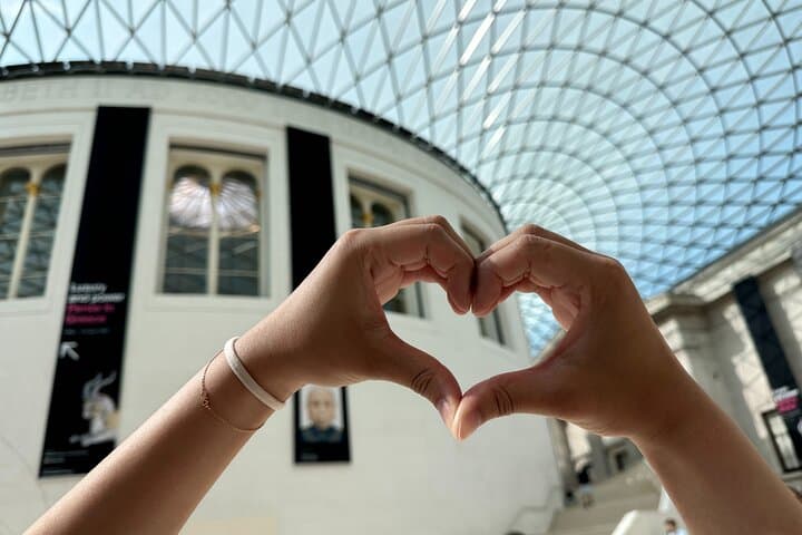 Private Kid-Friendly London British Museum Tour and West End Walk