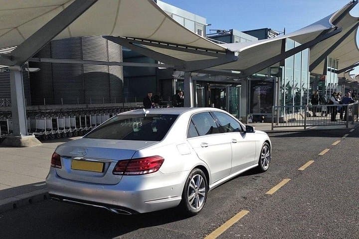 Prestwick Airport (PIK) to Glasgow - Round-Trip Private Transfer