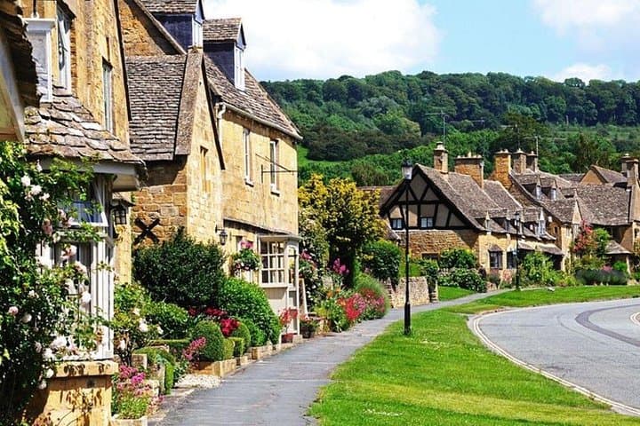 From London: Cotswolds Guided Trip Including Bourton-on-the-Water