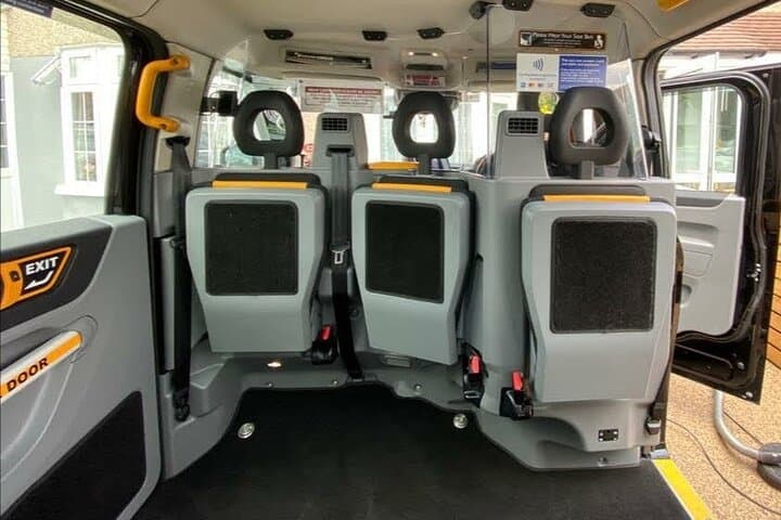 Southampton to London: Private Cruise Transfer by Black Cab
