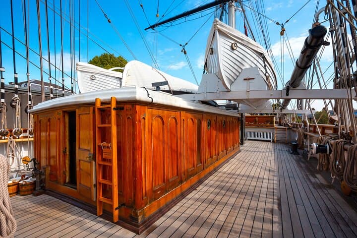 London Greenwich Highlights Private Tour and Thames Cruise