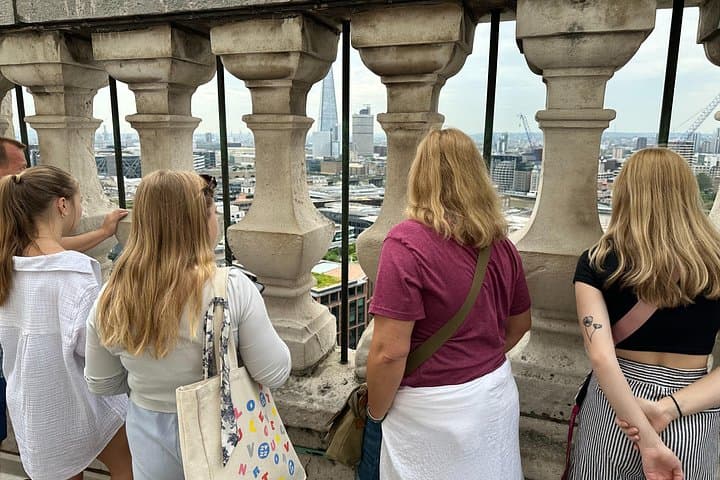 St. Paul's Cathedral & City of London Private Tour for Kids and Families