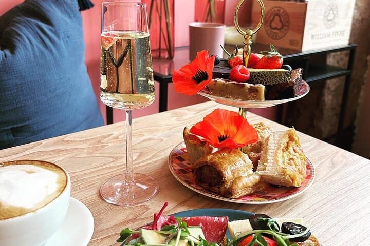 Delightful Scottish Afternoon Tea Experience in Edinburgh