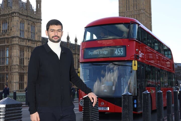 60-Minute Private Photoshoot Tour near Bigben and London Eye
