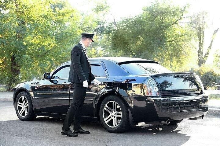 Private Oneway Airport Transfer London to London Heathrow Airport
