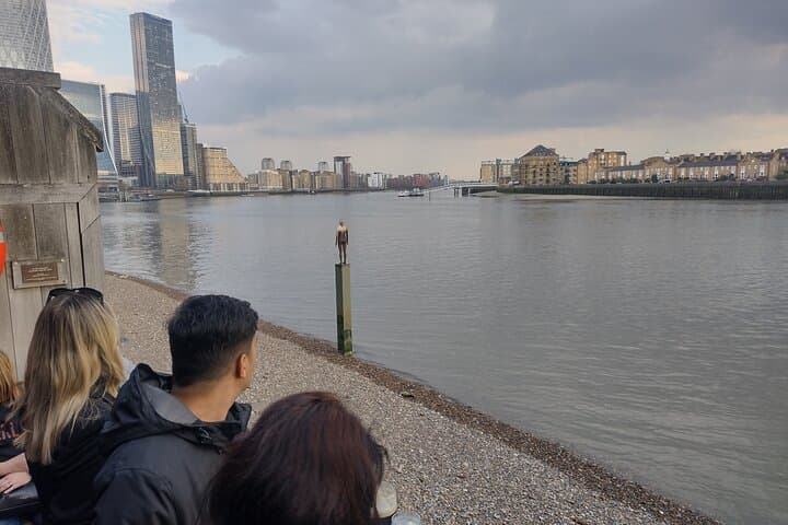 London Small Group Tour: The Pirate Pubs of Old London Half-Day
