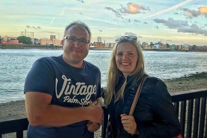 London Small Group Tour: The Pirate Pubs of Old London Half-Day
