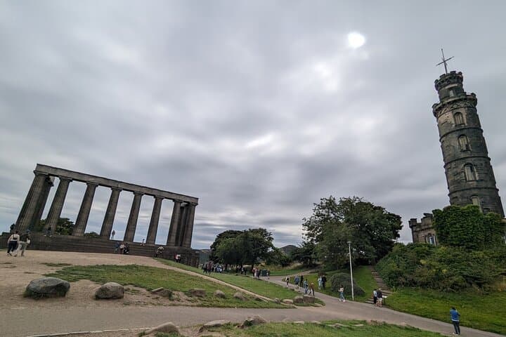 Full-Day Private Edinburgh Tour in a Black Cab