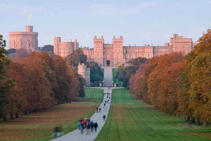 Full Day Tour Stonehenge and Windsor