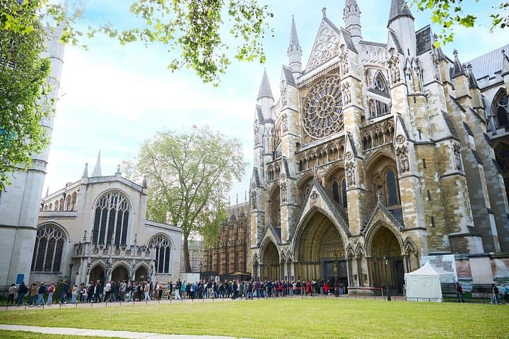 London in a Day: Tower of London, Westminster & River Cruise