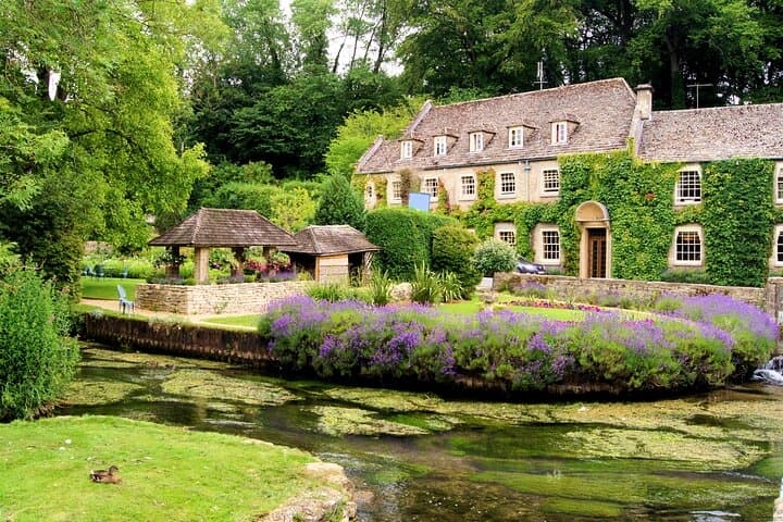 Cotswolds from London Private One-Day Tour by Car