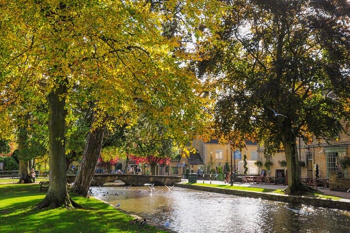 Cotswolds from London Private One-Day Tour by Car