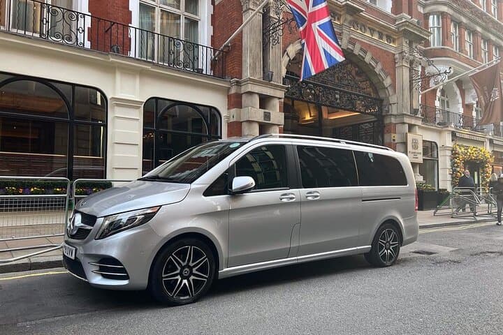 Private Transfer From London to Paris on a private car